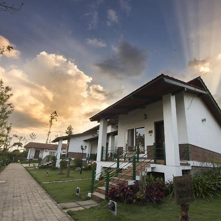 Eka Resort Hassan Exterior photo