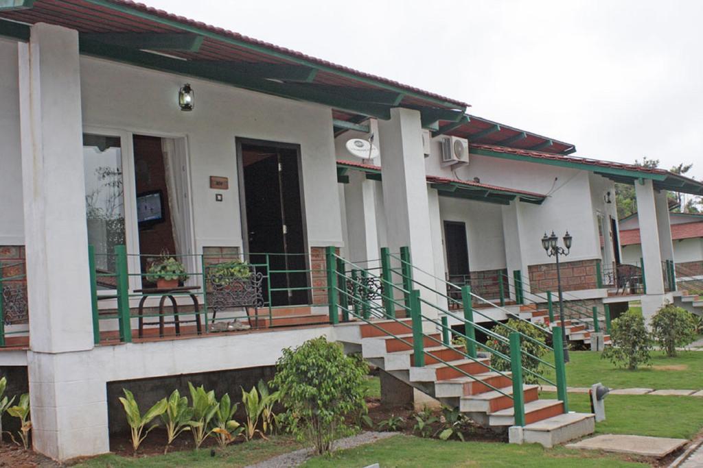 Eka Resort Hassan Exterior photo
